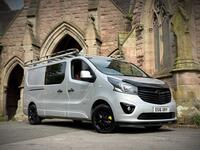 VAUXHALL VIVARO