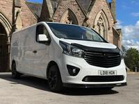 VAUXHALL VIVARO