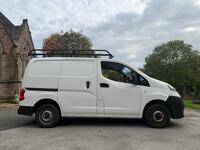 NISSAN NV200